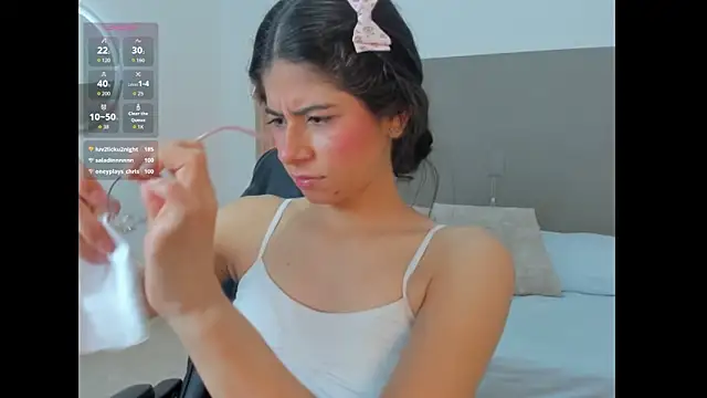 carlina_15 - Carlina_15's free webcam - UK Sex Cams