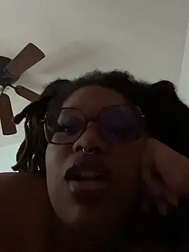 GoddessHoney55 webcam