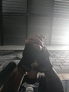 kingbigcock23cm (M young) - Masturbarse en el gym