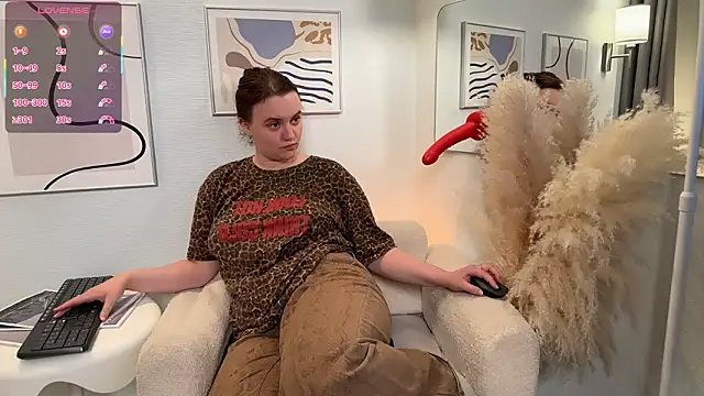 lella_ryann_ - Lella_Ryann_'s free webcam - UK Sex Cams