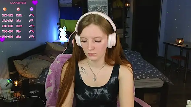 Mary_Blu webcam