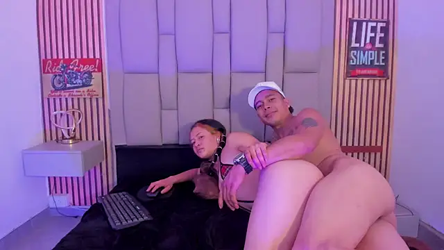 pleasureroomxx webcam