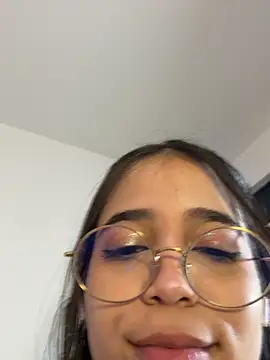 tati_reyess (F young) - striptease