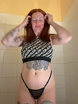 liv_fay (F young) - Take off clothes in the toilet!