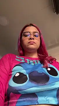 Webcam Model (Sophia_cyrus11)  is live.Free join now!