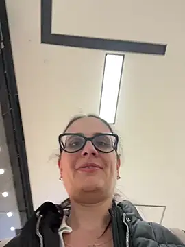 natakitten (F milf) - Nude tits in public 2 m,LT🎥