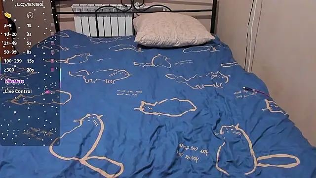 eva_zero (G young) - play with boobs