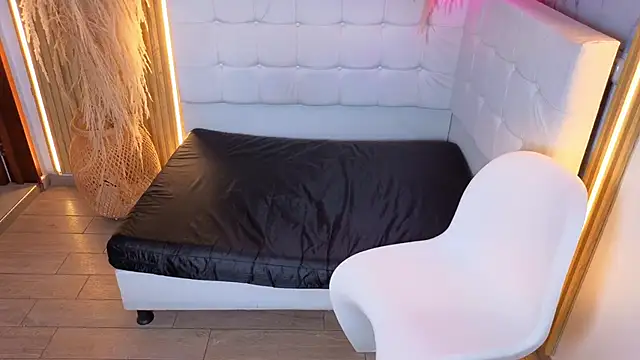 Bruja__Scarlata webcam