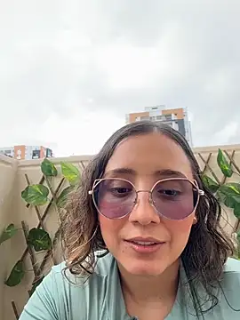 Kay_LustyWife webcam