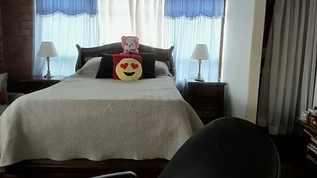 Charlotte-Willson webcam