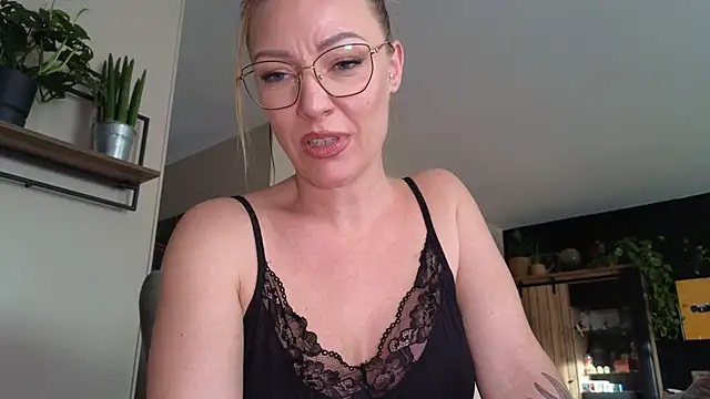 Sacha-xx webcam