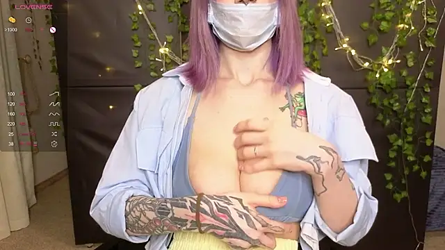 christy_memeow webcam