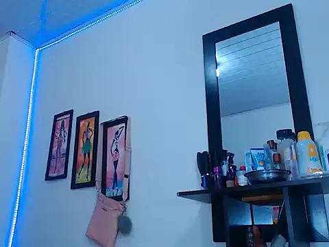 natashat_lorent webcam