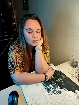 Juicy_PeachLux webcam