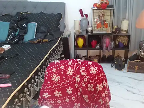 LustfullVelindaks webcam