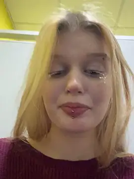 ann_ewu (F teen) - SLAP MY NAUGHTY ASS RIGHT HERE!!!