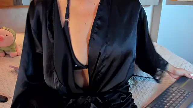 Emilly_Beaumont webcam