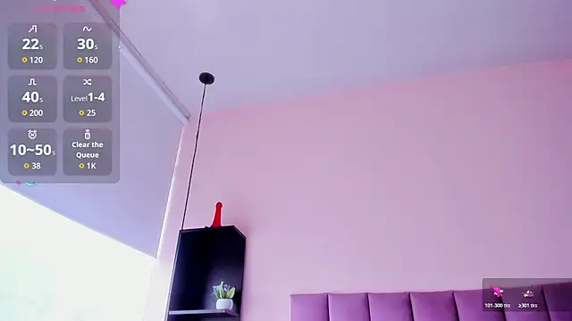 violet_myerrs webcam