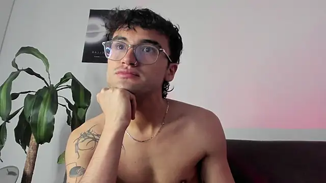 charlie_dicker webcam