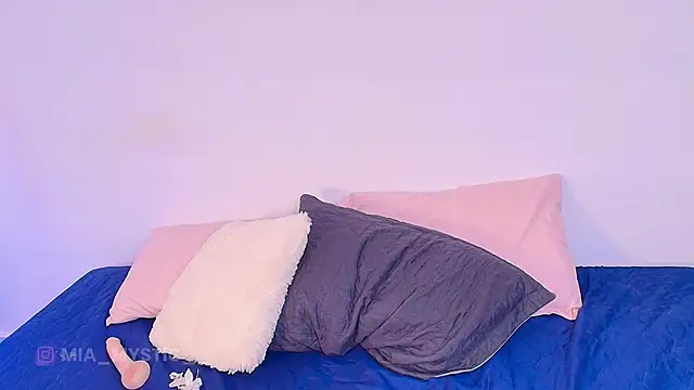 Mia_mystic_ webcam