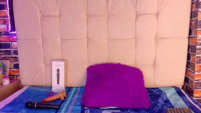 meelanyharux303av webcam