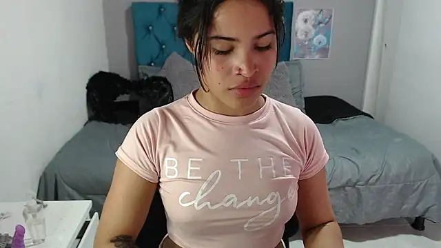 mia_sexgirl - Mia_sexgirl's free webcam