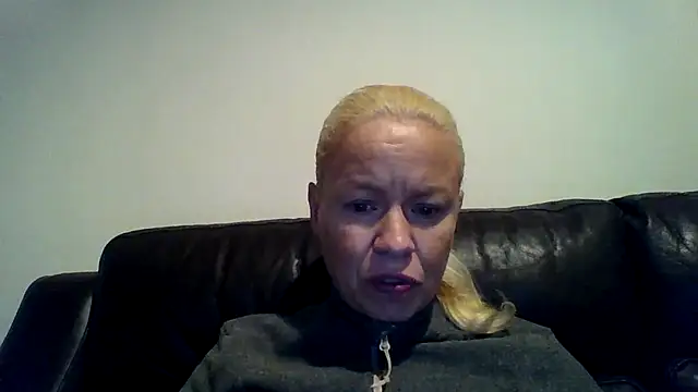 jennyblondeuk webcam