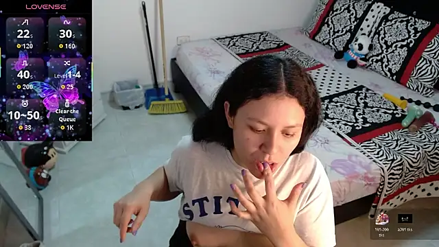 soniafuckboobs webcam