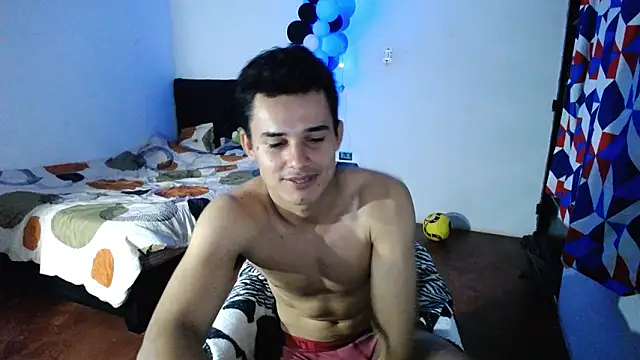 freddy_romas webcam