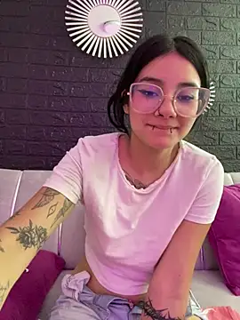 lucy_boobss - Lucy_boobss's free webcam - UK Sex Cams