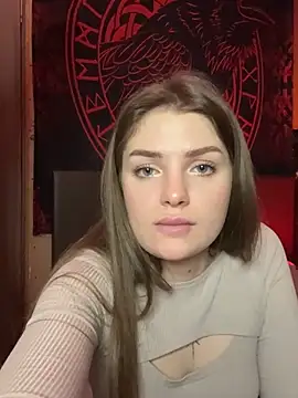 WhiteCore Live Webcam on Stripchat