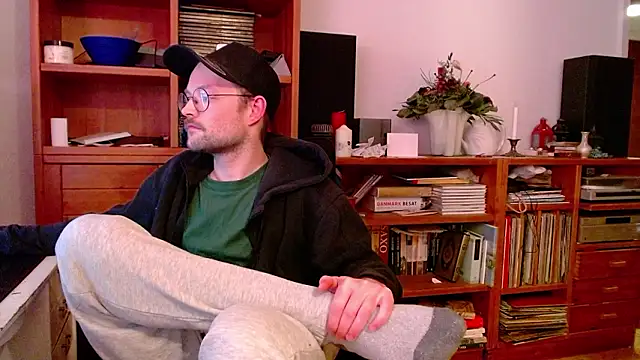 _whoisthatguy_ webcam