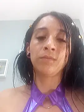 Webcam Model (Veronny_P)  is live.Free join now!