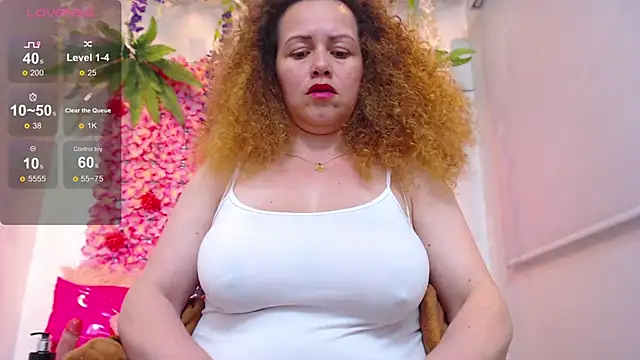 BLONDE_SEXYHOT webcam