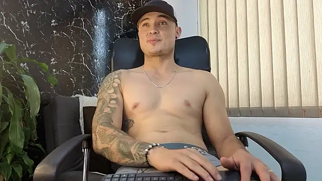 Alexander_ferre webcam