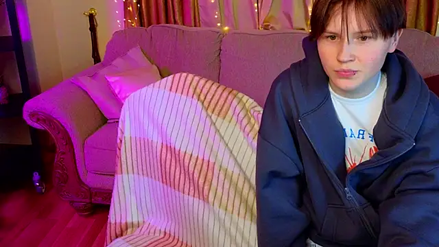 Girls_Fingers webcam