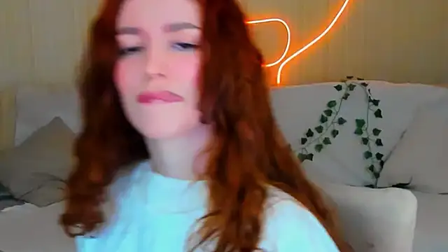 ChristinaConteeree webcam