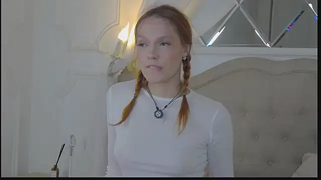 Webcam Model (AvaLarson)  is live.Free join now!