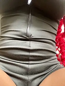 adarasmiith - AdaraSmiith's free webcam - UK Sex Cams