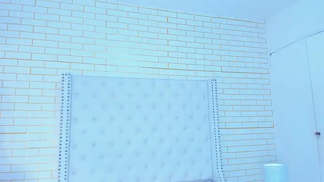 kylie_wilsson - Kylie_wilsson's free webcam - UK Sex Cams