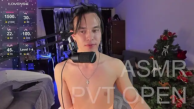 jerry_bomb (M twink) - doggie on bed