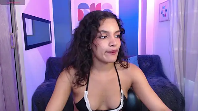 Nyxx_Velariia webcam