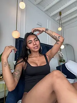 luckygoddessxxx - LuckyGoddessXXX's free webcam - UK Sex Cams