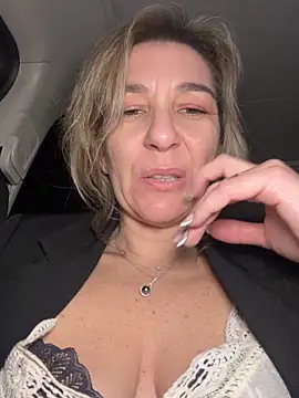 Si vous jouez , je deviens incontrôlable 😈