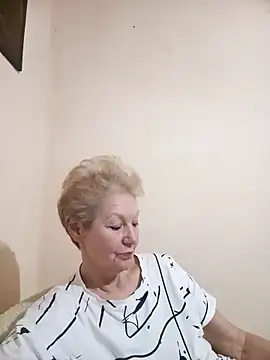 Webcam Model (Calypso-Loove)  is live.Free join now!