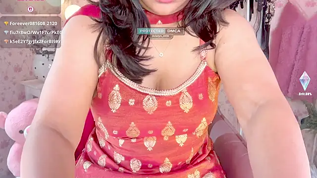 arielyn_009 (F milf) - wear sexy chain bra and belly chain