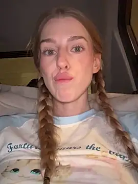 kira_mia Live Webcam on Stripchat