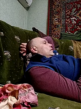 pineapple04 - Pineapple04's free webcam - UK Sex Cams