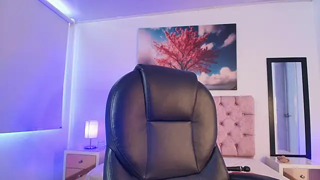 julianaa_castro_ - Julianaa_Castro_'s free webcam - UK Sex Cams