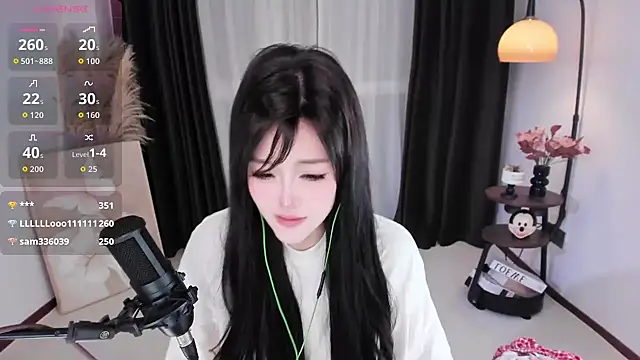 美女Anonymo68在线直播